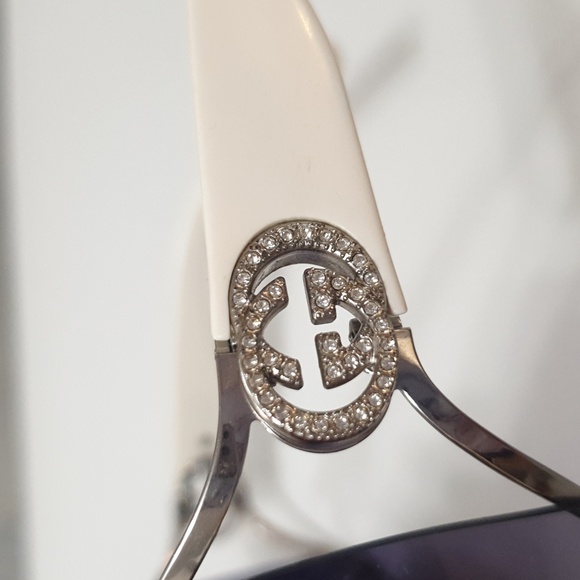 Authentic Gucci sunglasses - Picture 7 of 11